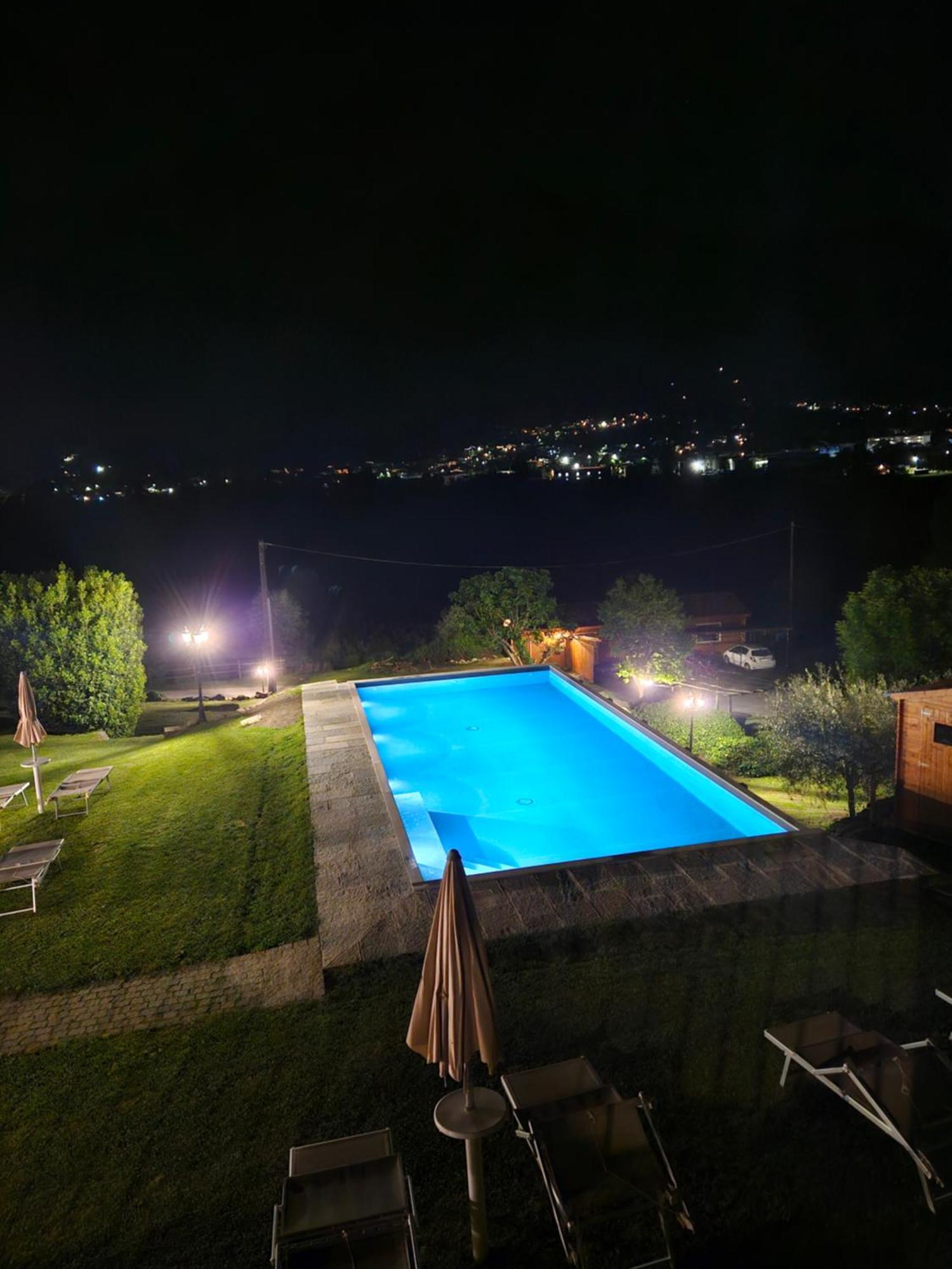Borgo Erbiola Farm stay *
